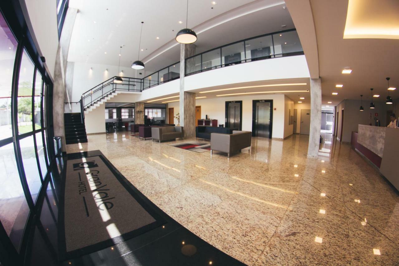 Summit Suites Hotel Cacapava Exteriér fotografie